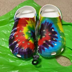 Crocs Classic Tie Dye Graphic Clog